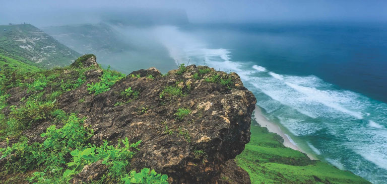 Exploring the Enchanting Beauty of Salalah, Oman